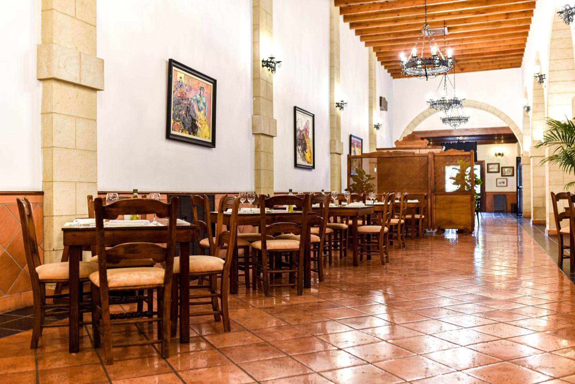 Alegria Bodega Real Hotell El Puerto de Santa María Exteriör bild
